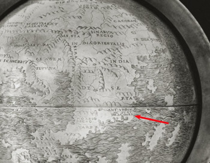 LenoxGlobeDracones(bl)