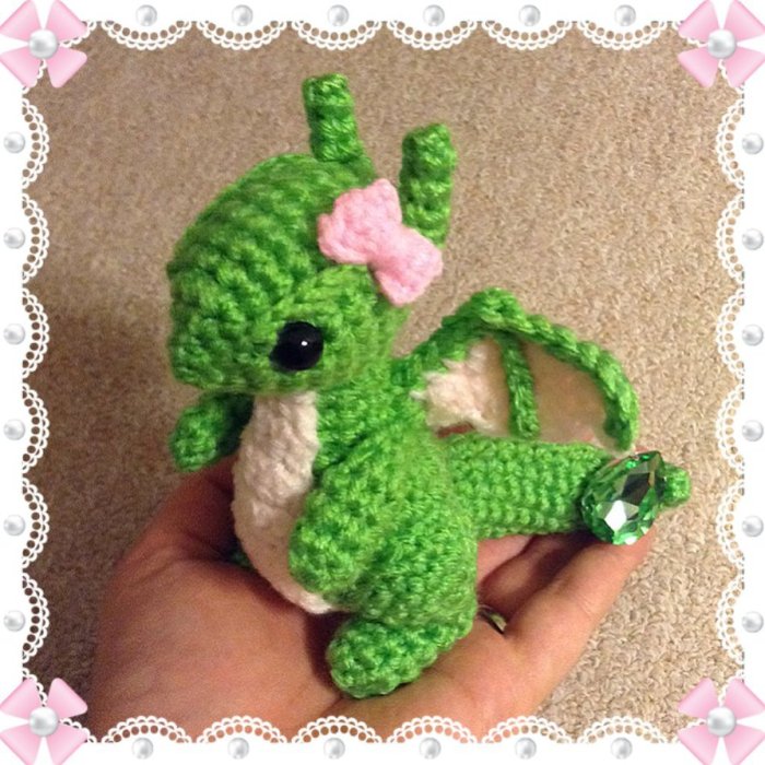 custom_order___august_dragon_w__bow_in_oct_s_pose_by_amaze_inghats